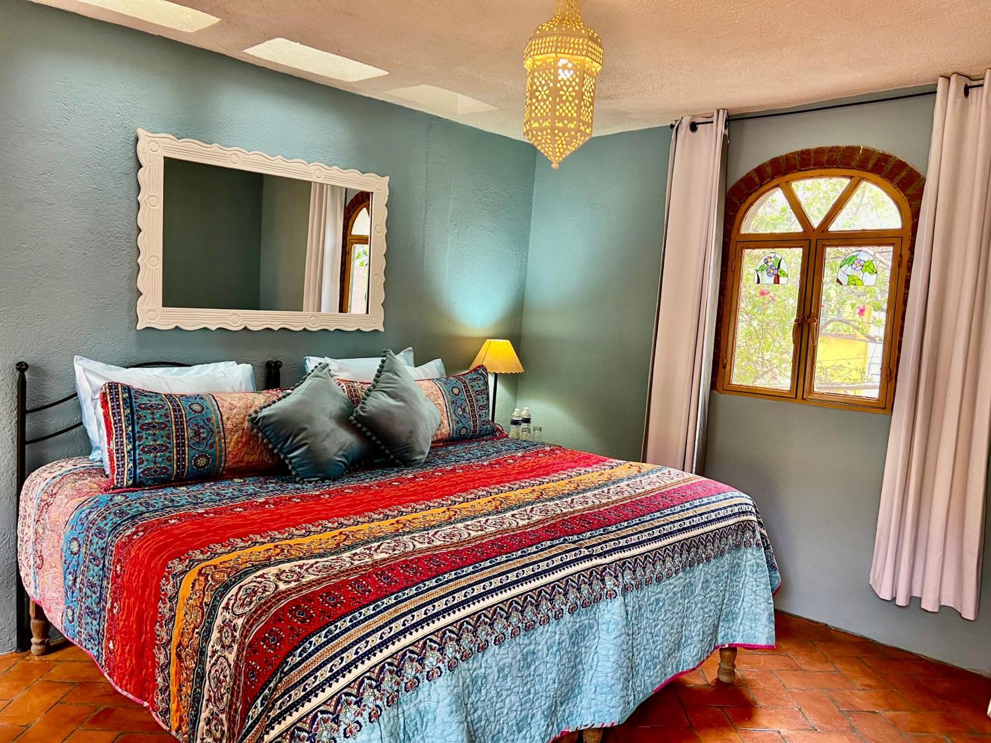 سان ميغيل دي الليندي Boutique Hotel Casa Camellia المظهر الخارجي الصورة